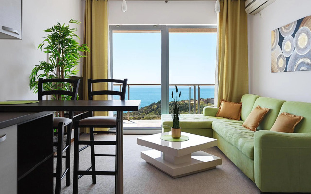 Altezza 14 Premium Tophill best view and pool