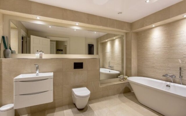 5 Star Luxury Apartment