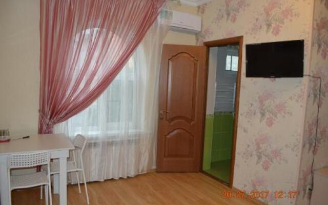 Guesthouse Taymirskaya 12