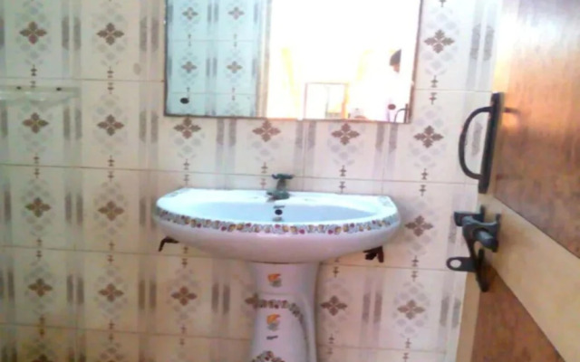 Goroomgo Shyam Inn Mathura