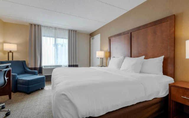 Comfort Inn The Pointe