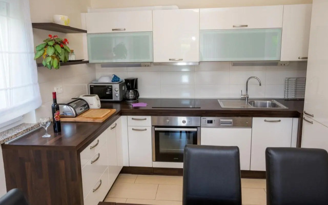 My Dalmatia - Apartment Vigo with Private Pool