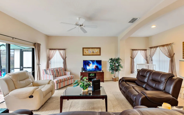 South Facing: Green Views & Gated Facilities