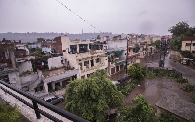 OYO 5515 Just Stay Gulmohar