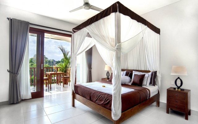 Best Selling Family 5 Bedrooms Pool Villa in Canggu – Guest Rooms – Pererenan