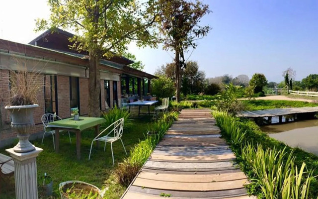 Romance Another Story in Pai