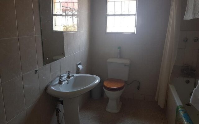 Kaliyangile Guest House