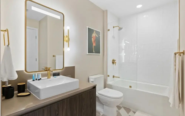 Exclusive 48th Floor Condo in Miami