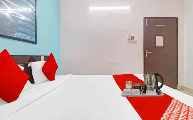 OYO Flagship 701985 Amrutha Spaces