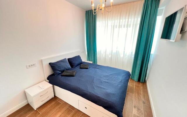2 rooms Airy & Bright Palas Park
