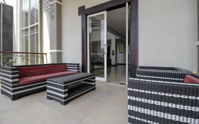 RedDoorz Plus near Tugu Jogja