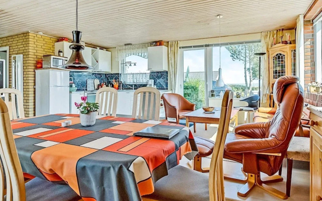 6 Person Holiday Home in Hadsund