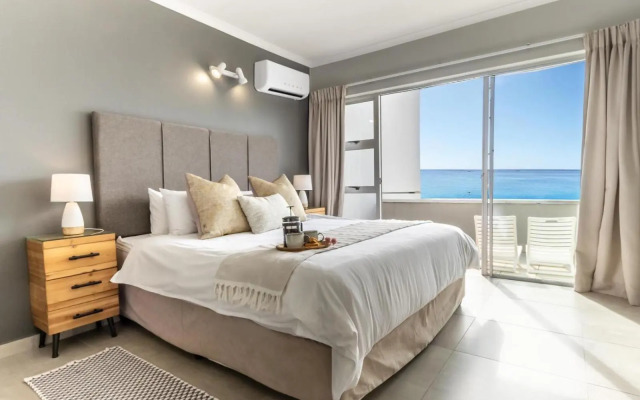 Martinique at Beachfront Apartment in Shakas Rock