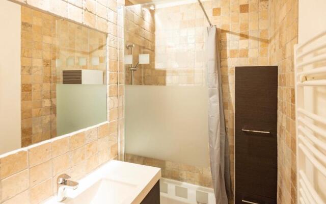 Nice 50 M2 With Veranda Near The Beach