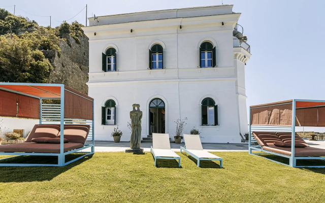 Faro Punta Imperatore