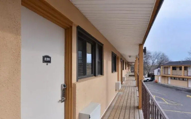 Hostway Motor Inn