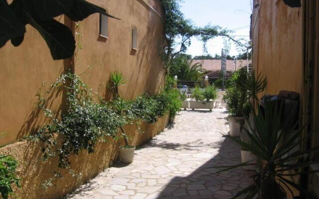 Scrivas Apartments