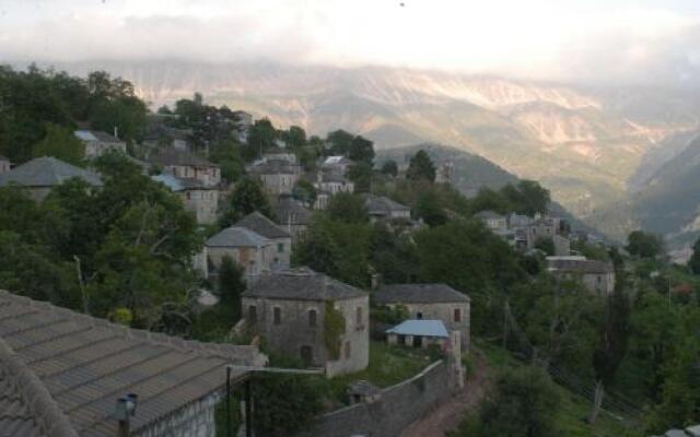 Family Hostel Napoleon Zaglis