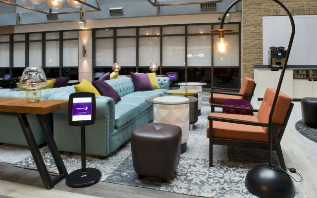 Premier Inn London Kings Cross - Image 2