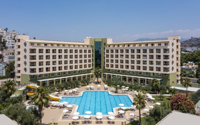 Hedef Rose Garden Hotel