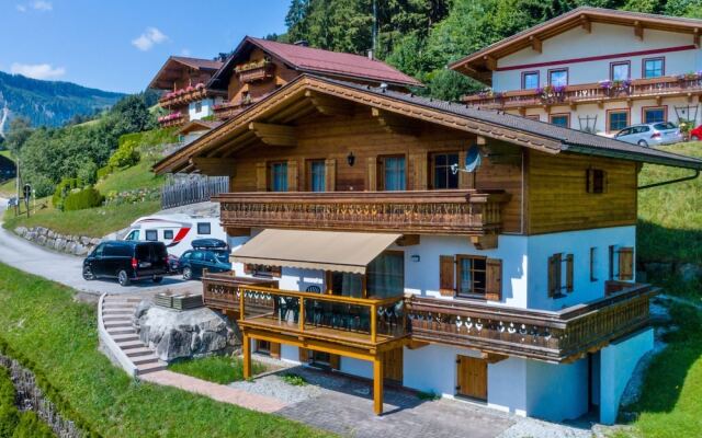 Wooden Chalet in Salzburg With Terrace