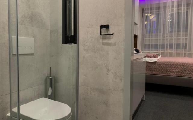 #7B WorkTravel Central MiniApart