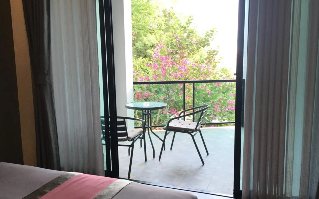 Tandeaw View (SHA Extra Plus)