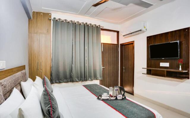 Townhouse 1077 Hotel Noida Galaxy