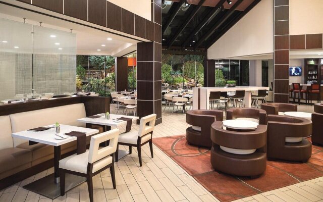 Hyatt Regency Suites Atlanta Northwest