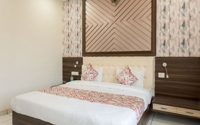 OYO Flagship 13376 Hotel Shri Vilas