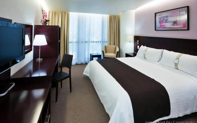 Holiday Inn Hotel & Suites Medica Sur by IHG
