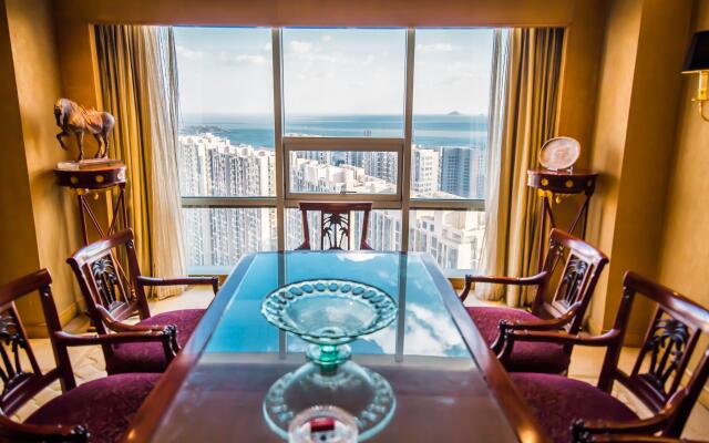 Crowne Plaza Hotel Qingdao by IHG