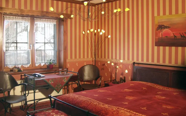 Landhaus & Burg Hotel Romantik