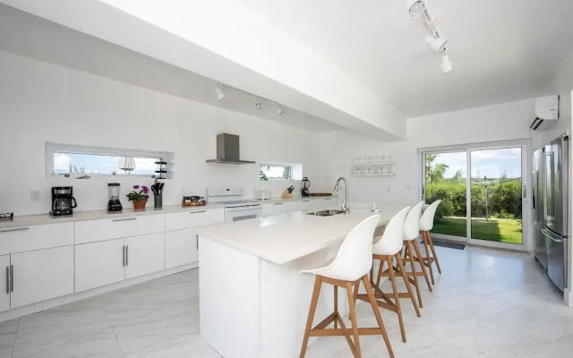 Sky Cove by Eleuthera Vacation Rentals