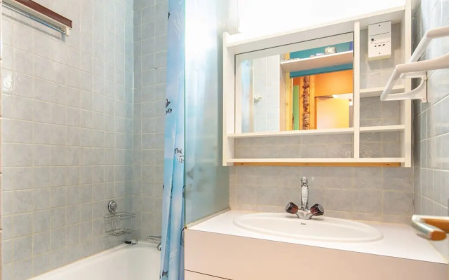 Studio in Doucy at the Foot of Ski Slopes