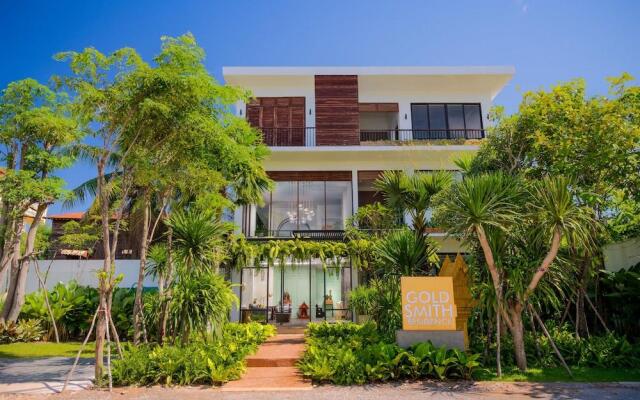 Gold Smith Residence