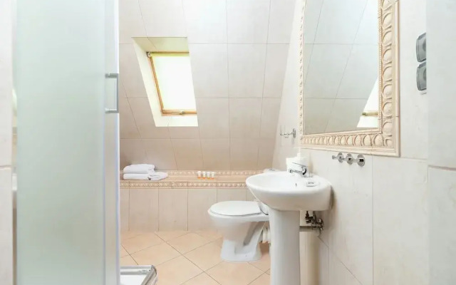 Studio Mocarni Mountain View by Renters