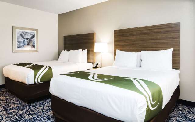 Quality Suites Houston Hobby Airport