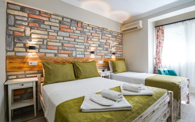 Ilyada Hotel