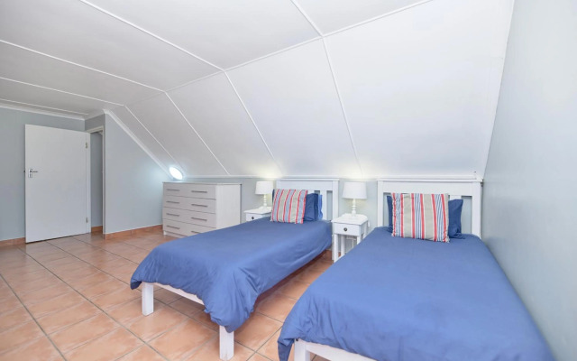 Struisbaai Holiday Home