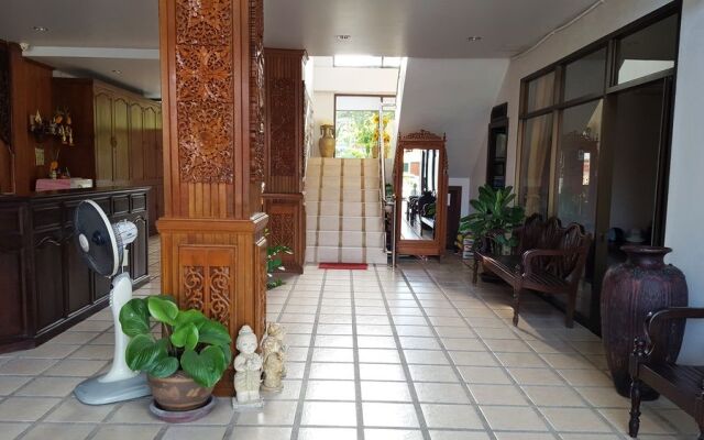 Holiday Guesthouse