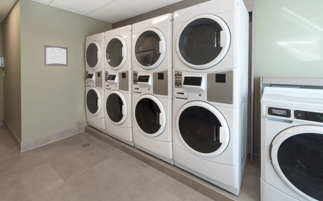 Staybridge Suites Saskatoon - University by IHG