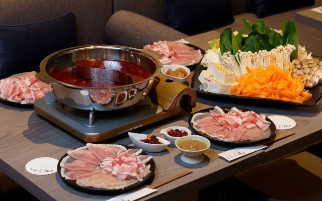 Doutonboricrystalhotel3