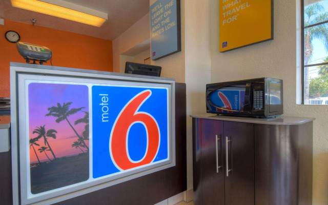 Motel 6 Santa Ana, CA