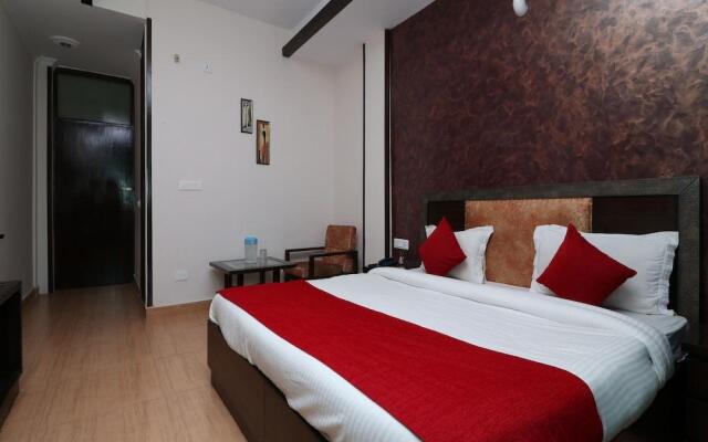 OYO 7547 Hotel Burans Residency