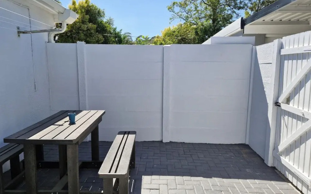 Ivy Place Studio Apartment