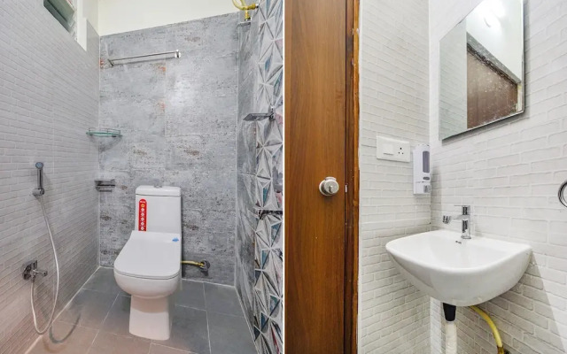 Fabhotel Maski Suites