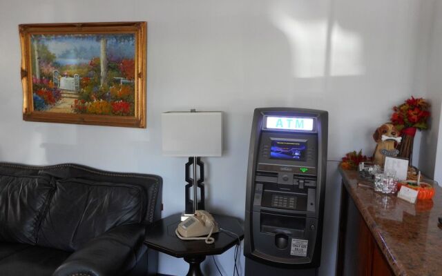 Highlander Motel