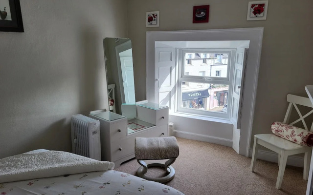Charming 2-bed Apartment in Donegal Town Centre