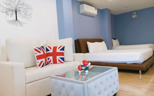 J-Boutique Hotel